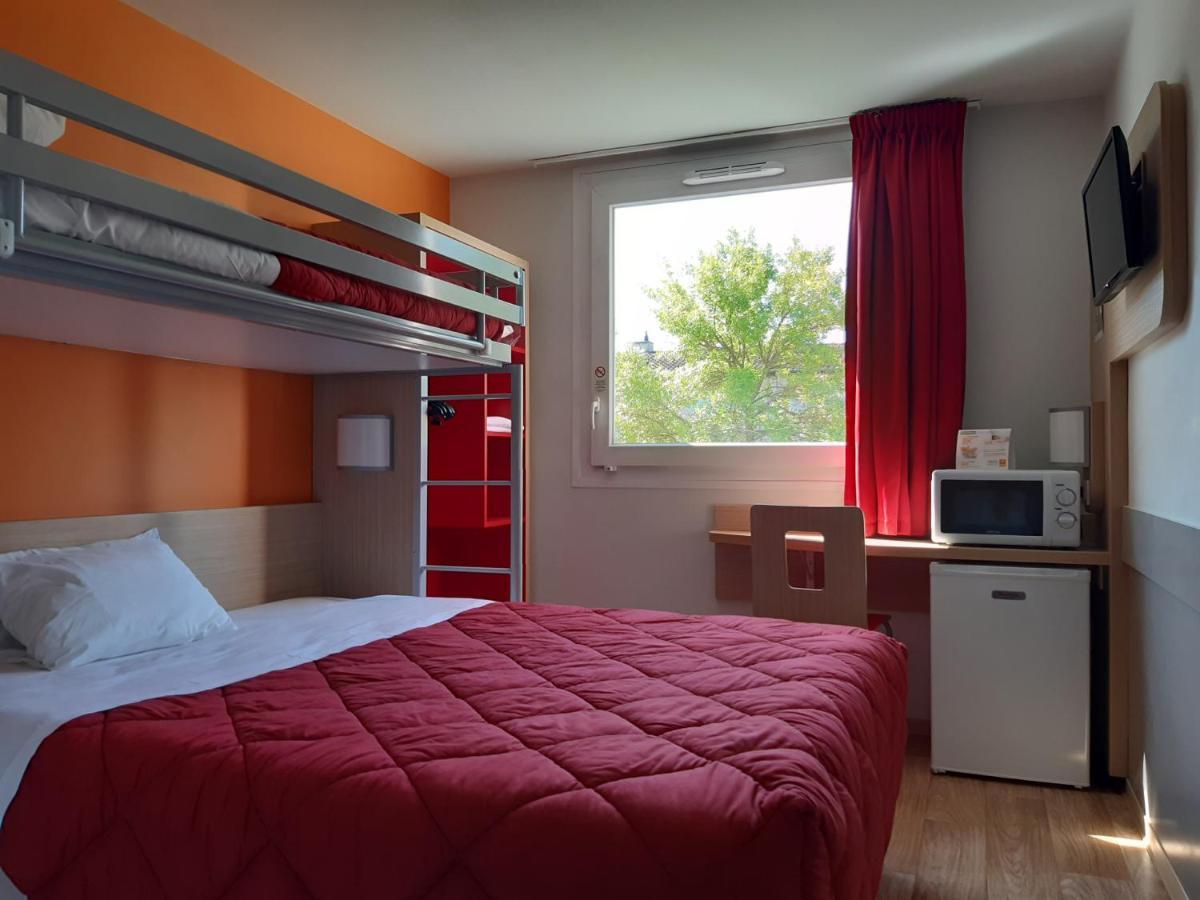 Standard Plus Room 1 Double Bed 3 Single Beds